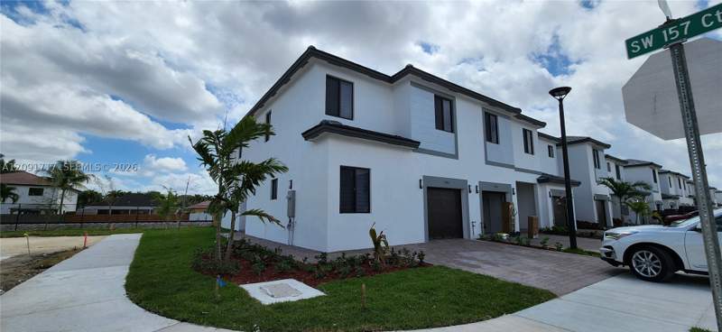 4 bedroom Townhouse at 15720 SW 136th Way, Century Garden South, Miami — photo 5