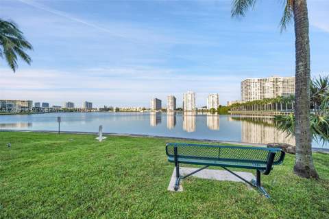 18151 NE 31st Ct 2008, Aventura FL - photo 17 of 23
