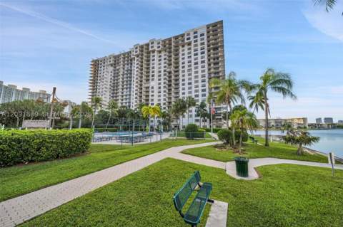18151 NE 31st Ct 2008, Aventura FL - photo 18 of 23