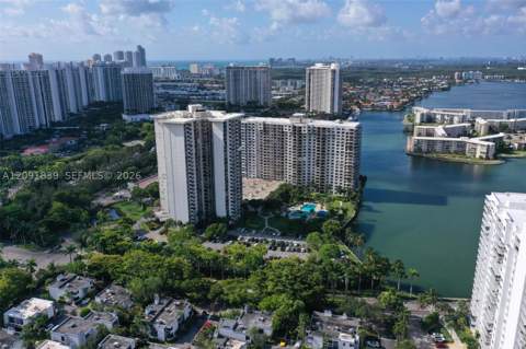 18151 NE 31st Ct 2008, Aventura FL - photo 19 of 23