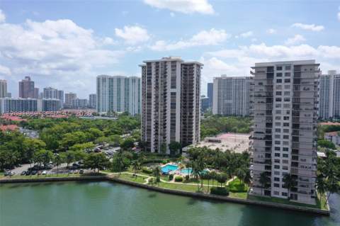 18151 NE 31st Ct 2008, Aventura FL - photo 20 of 23
