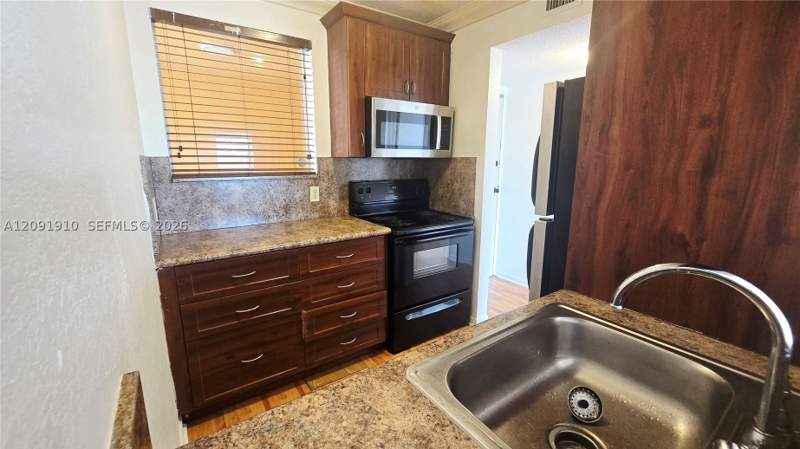 2 bedroom Condominium at 2441 SW 31st Ave 207, City View By The Grove Co, Miami — photo 2