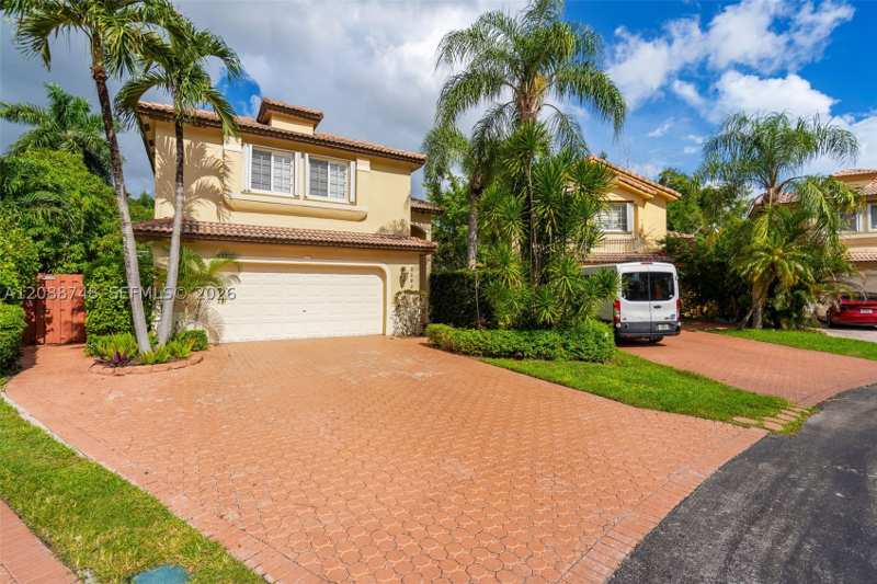 4 bedroom SingleFamilyResidence at 5380 NW 113th Pl, Doral Landings East, Doral — photo 1