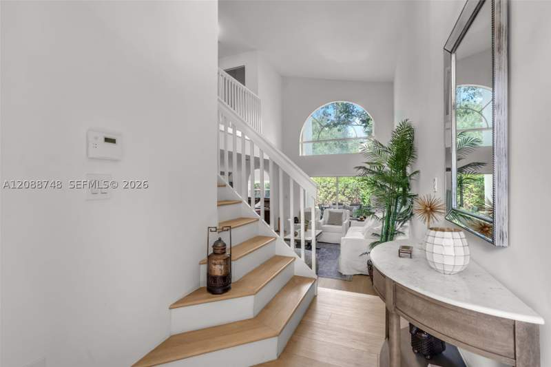 4 bedroom SingleFamilyResidence at 5380 NW 113th Pl, Doral Landings East, Doral — photo 3