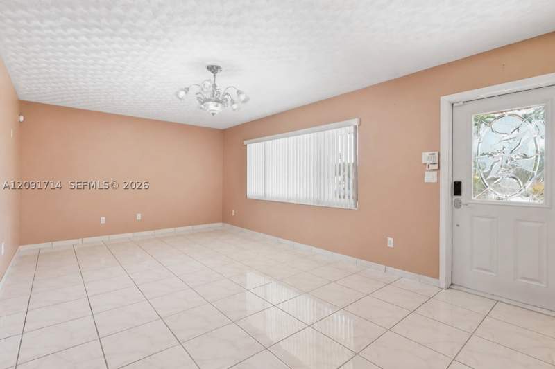 3 bedroom SingleFamilyResidence at 7200 SW 132nd Ave, Winston Park Unit 6, Miami — photo 2
