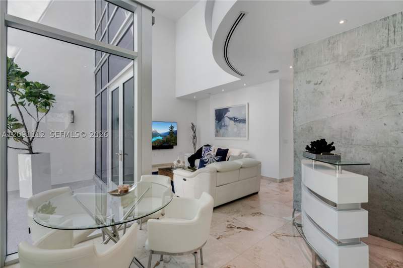 4 bedroom Townhouse at 548 Fernwood Rd 548, 544-548 Fernwood Condo, Key Biscayne — photo 4