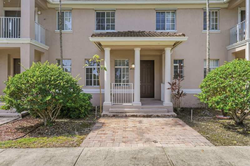 3 bedroom Townhouse at 14052 SW 272nd Street, Mandarin Lakes, Homestead — photo 1