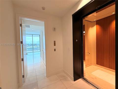 175 SE 25Th Rd 2803, Miami FL - photo 19 of 36