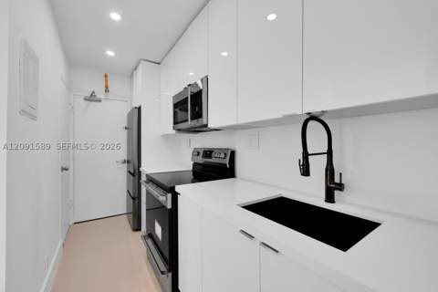 1000 West Ave 301, Miami Beach FL - photo 10 of 18
