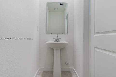 934 SE 19th St, Homestead FL - photo 17 of 33