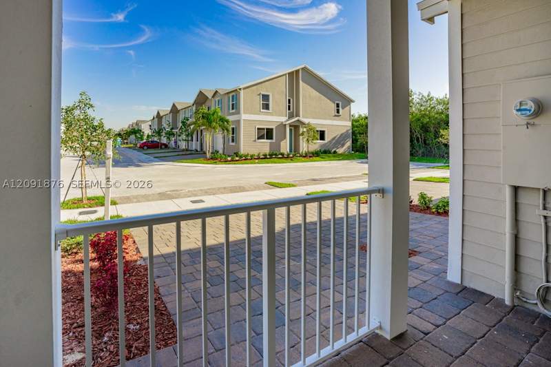 3 bedroom Townhouse at 934 SE 19th St, Hamilton Place, Homestead — photo 5