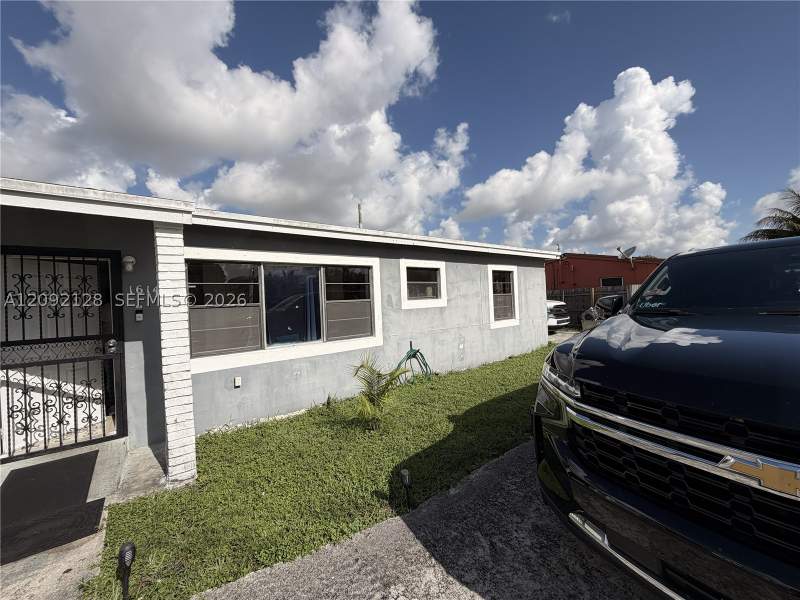 4 bedroom SingleFamilyResidence at 16140 NW 28th Ct, Golden Highlands Est, Miami Gardens — photo 5