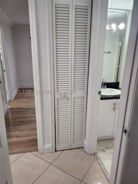 1725 W 60th St F202, Hialeah FL - photo 10 of 21