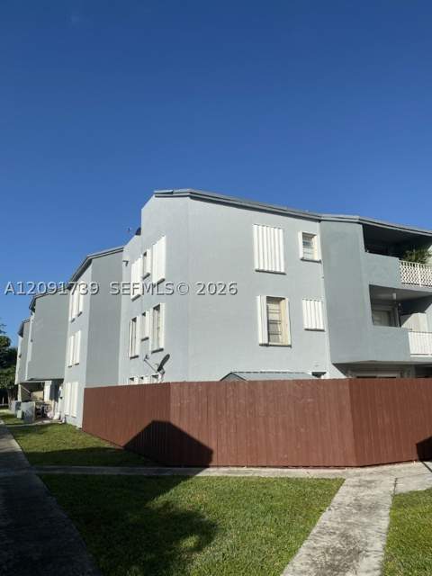 1725 W 60th St F202, Hialeah FL - photo 21 of 21
