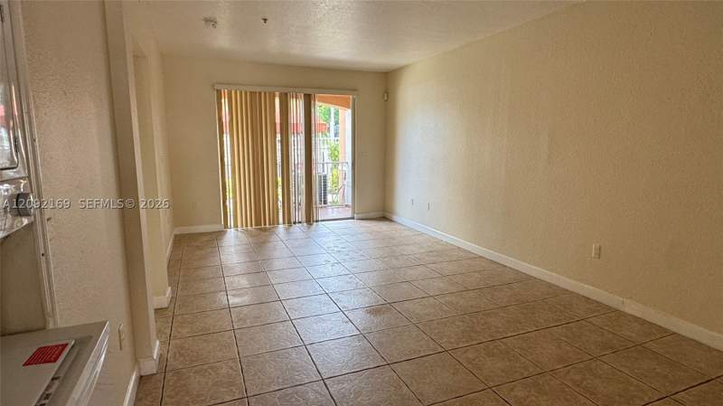 2 bedroom Condominium at 17650 NW 73rd Ave 104-18, Shoma Homes At Country Cl, Hialeah — photo 3