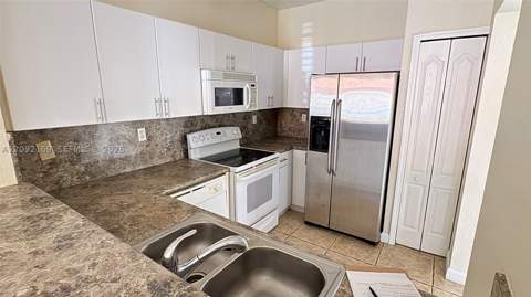 17650 NW 73rd Ave 104-18, Hialeah FL - photo 7 of 26