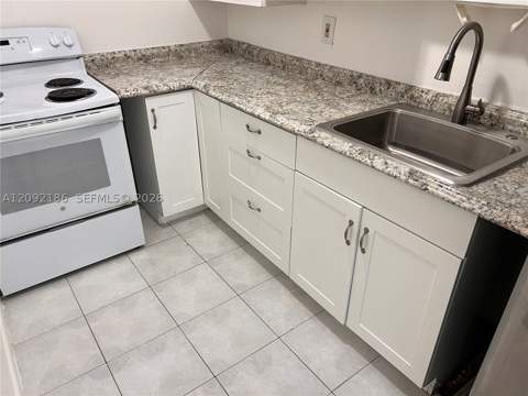 2000 Biarritz Dr 407, Miami Beach FL - photo 12 of 43