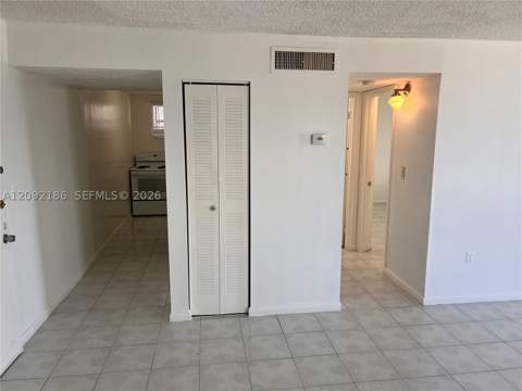 2000 Biarritz Dr 407, Miami Beach FL - photo 6 of 43