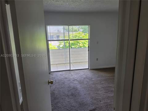 20210 NE 2nd Ave V30, Miami Gardens FL - photo 13 of 34
