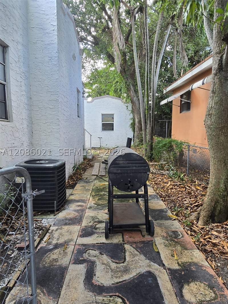 4 bedroom SingleFamilyResidence at 1250 NW 55th St, Orchard Villa, Miami — photo 3