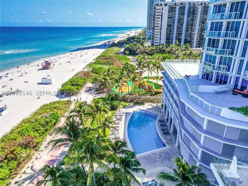 1 bedroom Condominium at 6515 Collins Ave 1505, Bel-Aire On The Ocean Con, Miami Beach — photo 1