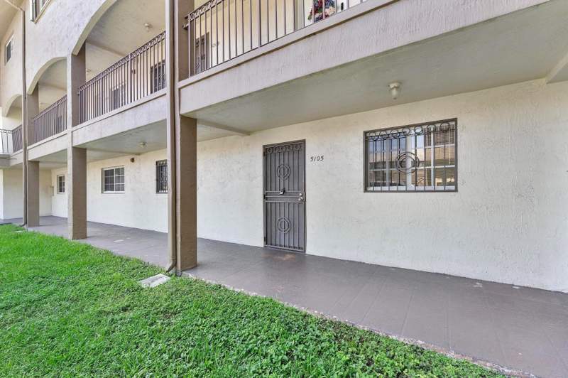 2 bedroom Condominium at 8851 NW 119th Street 5105, Grand Vista Condo, Hialeah — photo 2