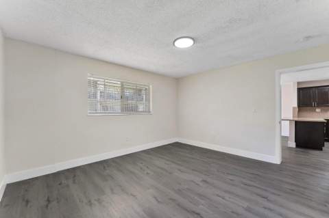 8851 NW 119th Street 5105, Hialeah FL - photo 22 of 27