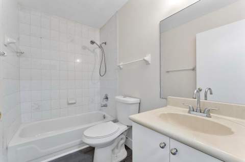 8851 NW 119th Street 5105, Hialeah FL - photo 8 of 27