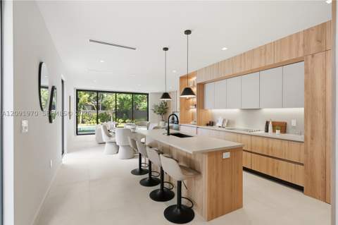 1017 SW 13th Ct, Miami FL - photo 11 of 43