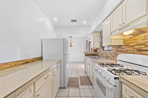 3850 NW 169th Terrace, Miami Gardens FL - photo 11 of 43