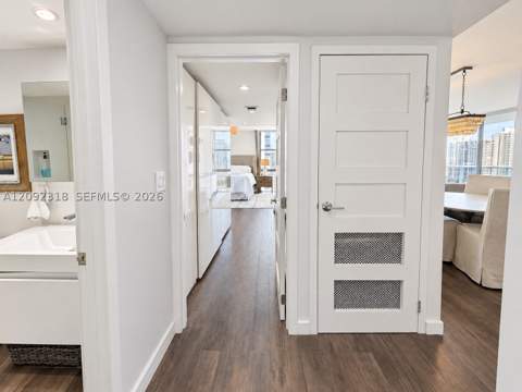 3625 N Country Club Dr 2003, Aventura FL - photo 12 of 27