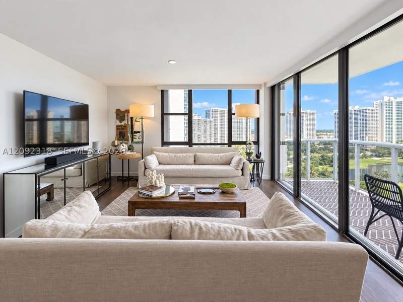 2 bedroom Condominium at 3625 N Country Club Dr 2003, Aventura Eldorado Condo, Aventura — photo 2
