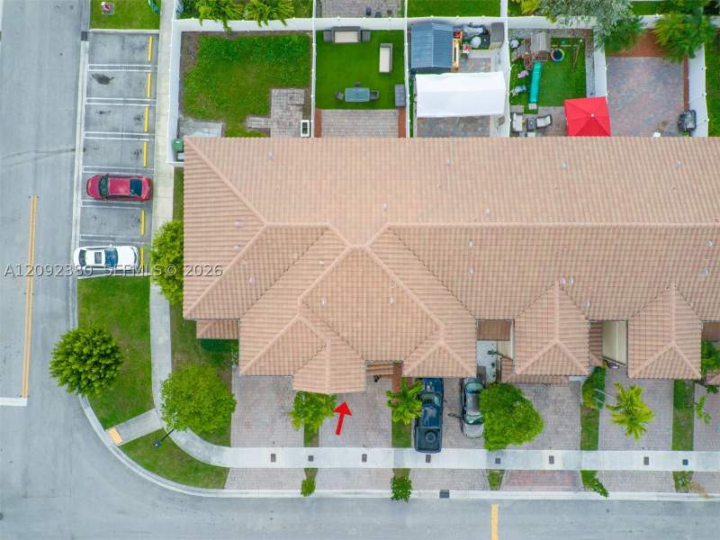 4 bedroom Townhouse at 3316 W 91st Ter, Bellagio, Hialeah — photo 5
