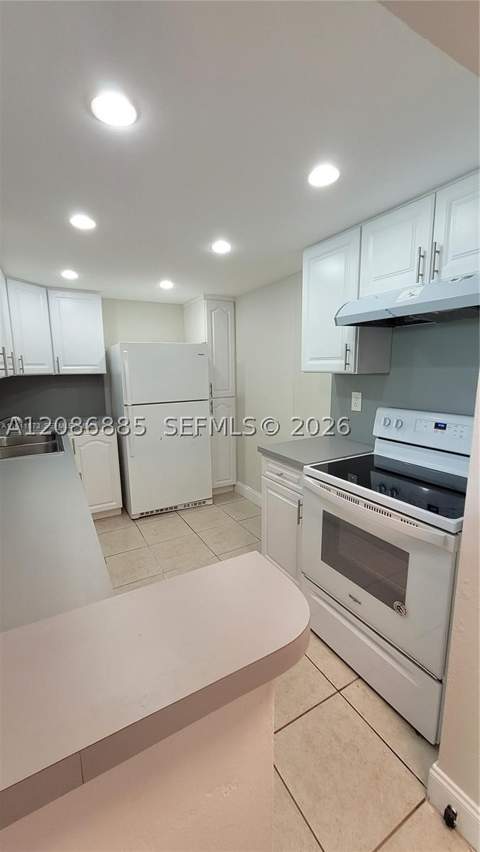 1800 Sans Souci Blvd 428, North Miami FL - photo 10 of 24