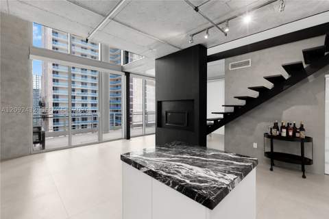 690 SW 1st Ct Phii12, Miami FL - photo 8 of 47