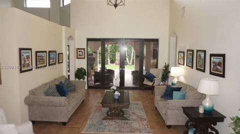 12965 SW 197th St, Miami FL - photo 8 of 31