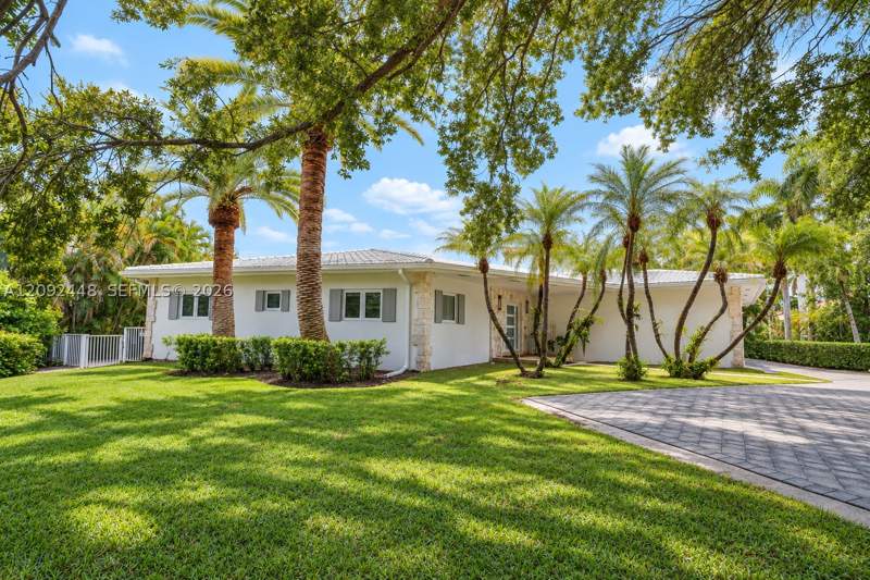 4 bedroom SingleFamilyResidence at 705 Bella Vista Ave, Coral Bay Sec D, Coral Gables — photo 4