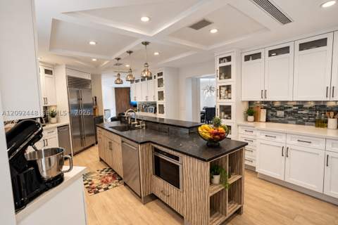 705 Bella Vista Ave, Coral Gables FL - photo 8 of 50