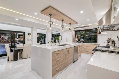 8761 SW 56th St, Miami FL - photo 17 of 88
