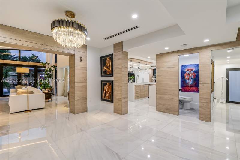 4 bedroom SingleFamilyResidence at 8761 SW 56th St, Torres Tower, Miami — photo 5