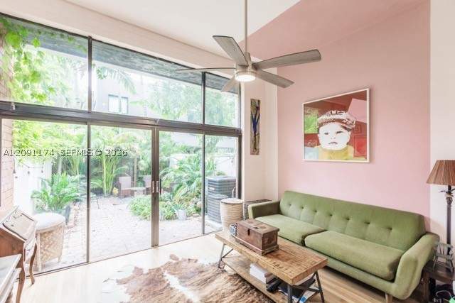 2 bedroom Townhouse at 2956 Bird Ave 6, Birdgrove Townhouses Cond, Miami — photo 2
