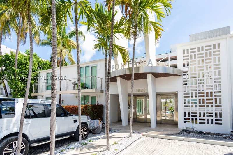 1 bedroom Condominium at 1601 West Ave 209, Fontana Condo, Miami Beach — photo 1
