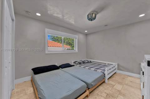 11464 SW 100th Ter, Miami FL - photo 14 of 37