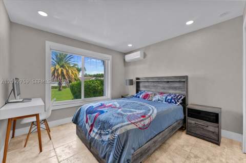 11464 SW 100th Ter, Miami FL - photo 15 of 37