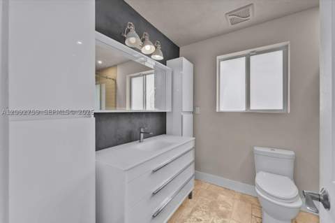 11464 SW 100th Ter, Miami FL - photo 16 of 37