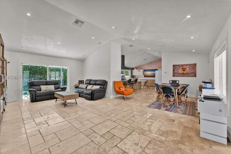 4 bedroom SingleFamilyResidence at 11464 SW 100th Ter, Glen Cove Sec 2, Miami — photo 2