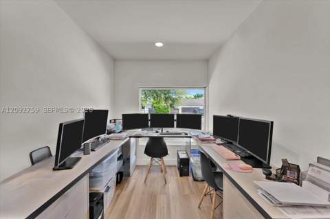11464 SW 100th Ter, Miami FL - photo 20 of 37
