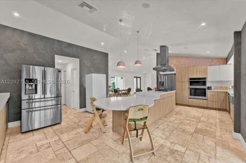 11464 SW 100th Ter, Miami FL - photo 7 of 37