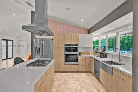 11464 SW 100th Ter, Miami FL - photo 8 of 37