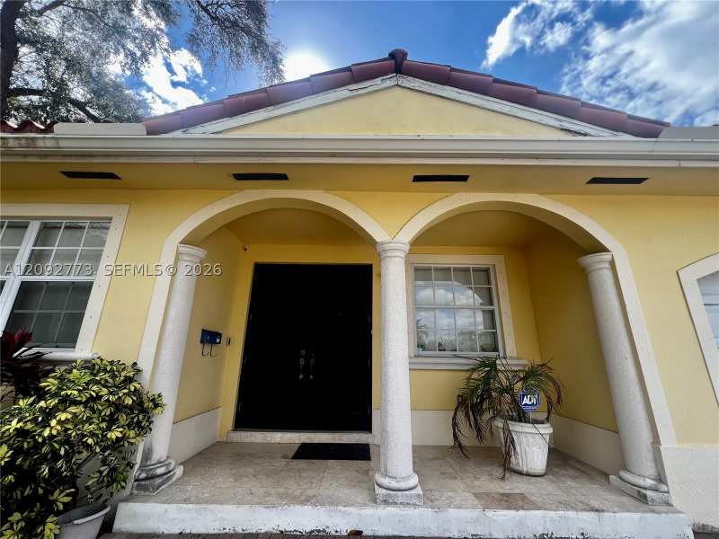 3 bedroom SingleFamilyResidence at 2301 SW 22nd Ave, New Shenandoah, Miami — photo 1